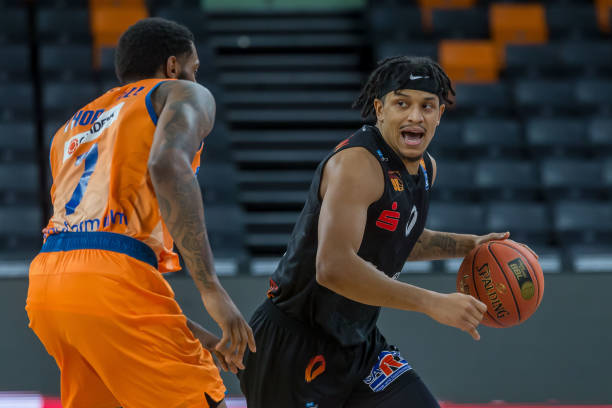 也让球迷充 也让球迷充