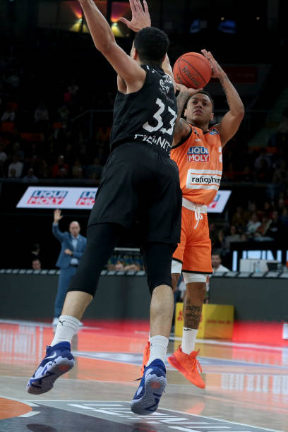 功率高达9 功率高达9