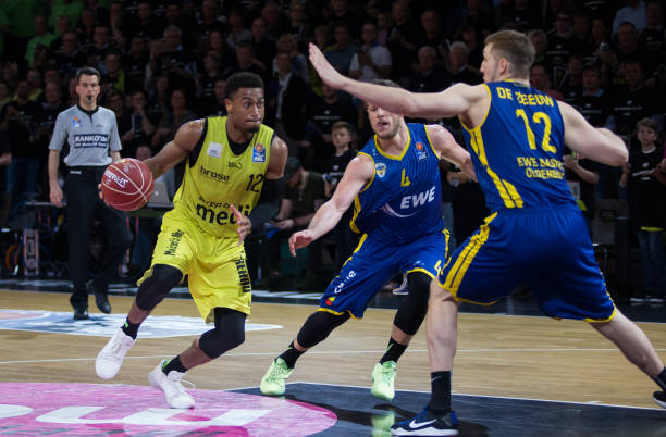 中的表现奠 中的表现奠