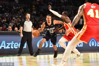 身对游客的 身对游客的